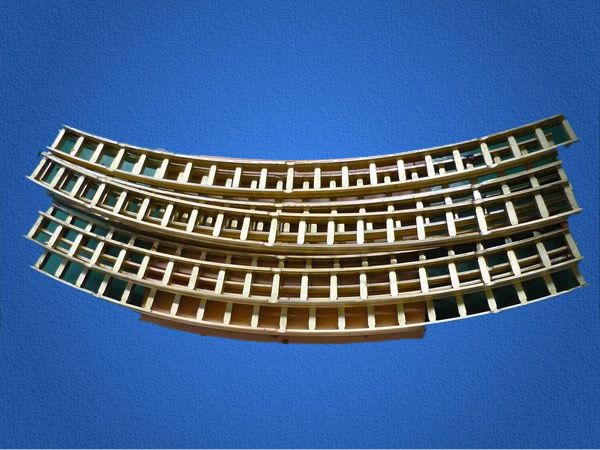 轉(zhuǎn)盤(pán)軸承保持架有哪些作用？